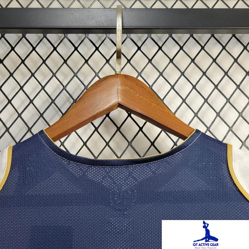 7d2735405691024f.jpg